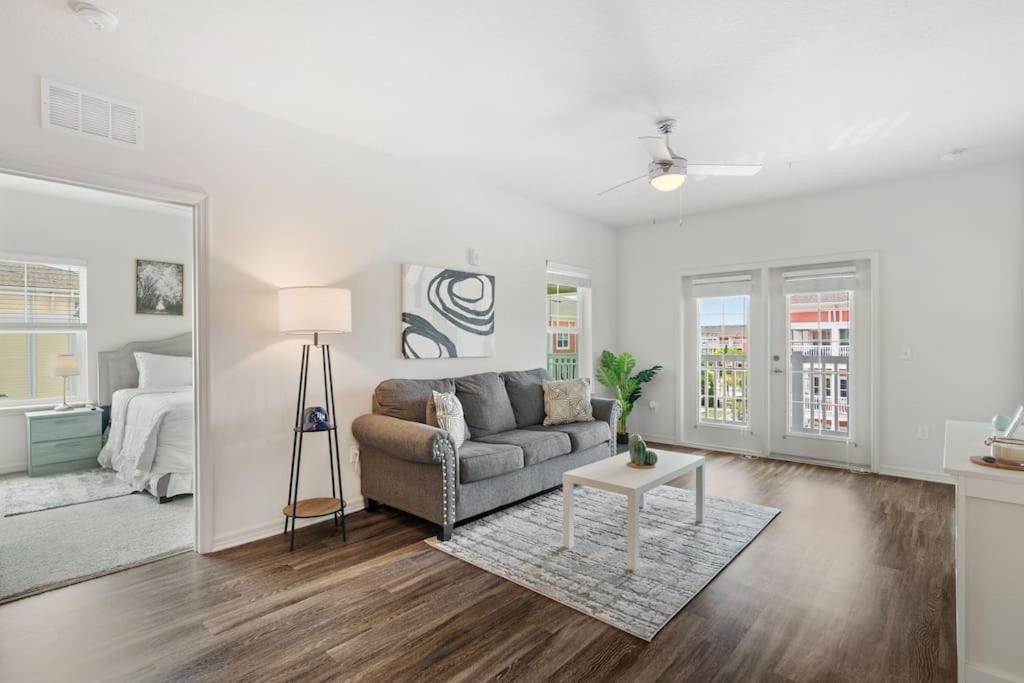 Lavish 2Br Apartment In Tampa Exterior photo